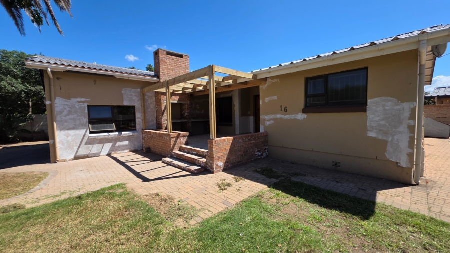 3 Bedroom Property for Sale in Hartenbos Central Western Cape